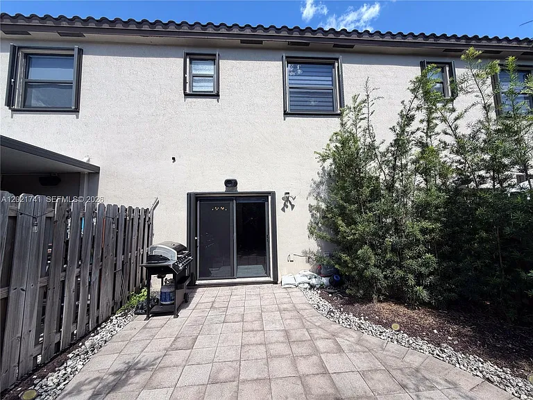 24950 SW 114th Ave — Photo 15