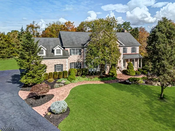 9 MONICA CT, Branchburg Twp., NJ 08876