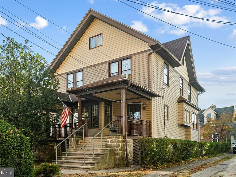 216 Penn Blvd — Photo 13