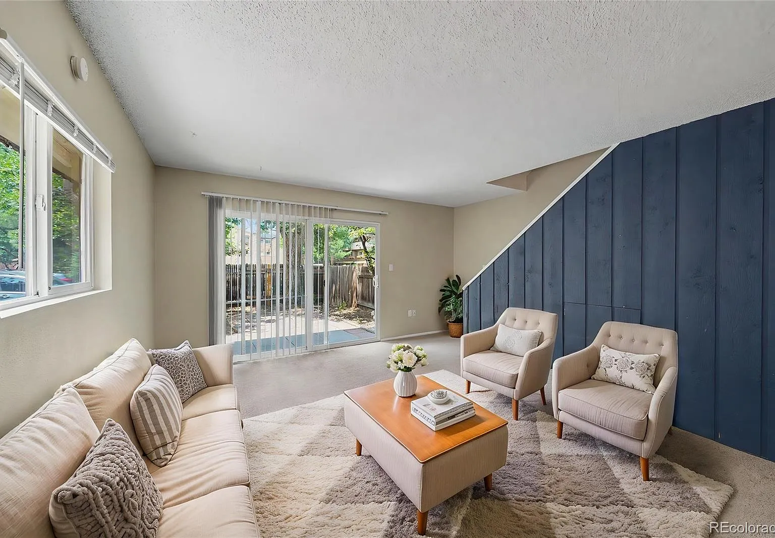 2 bed, 1.0 bath, 1024 sqft, $2,295 — Photo 2