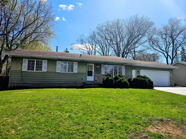 404 Stanley St E, West Saint Paul, MN 55118