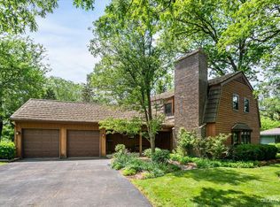 43W432 Thornapple Tree Rd, Sugar Grove, IL 60554