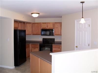 Fully equipped kitchen, including referigerator, microwave a