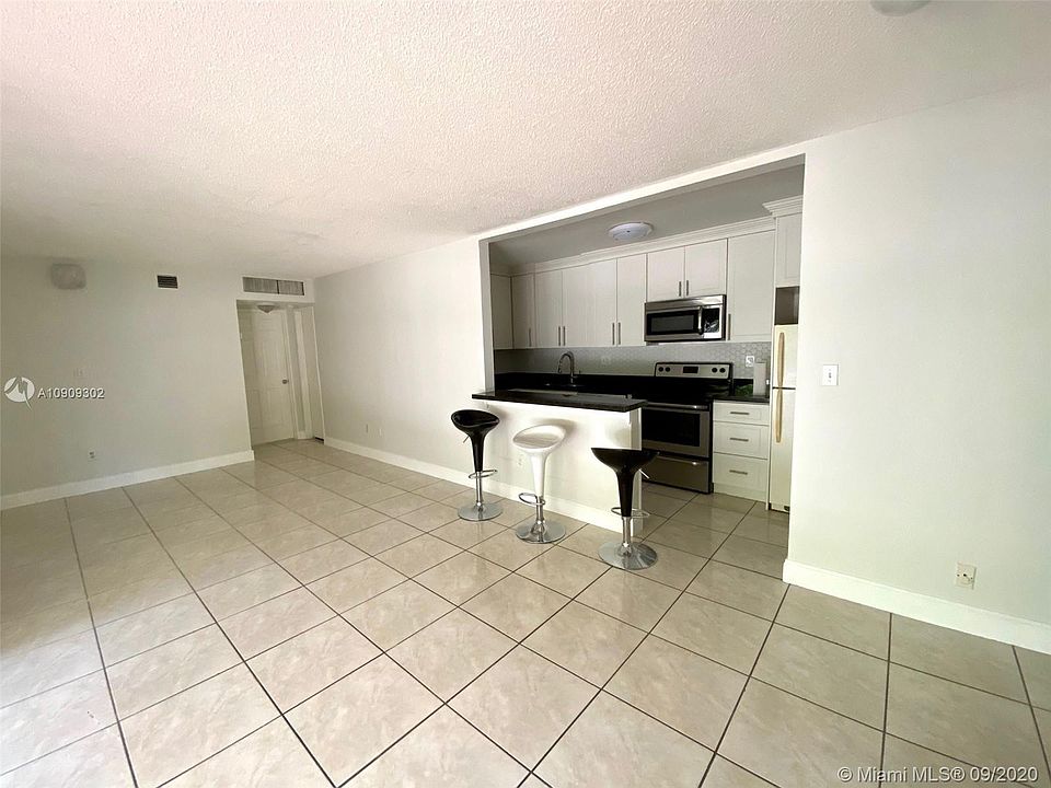 1st image of 4134 NW 79th Ave APT 2B