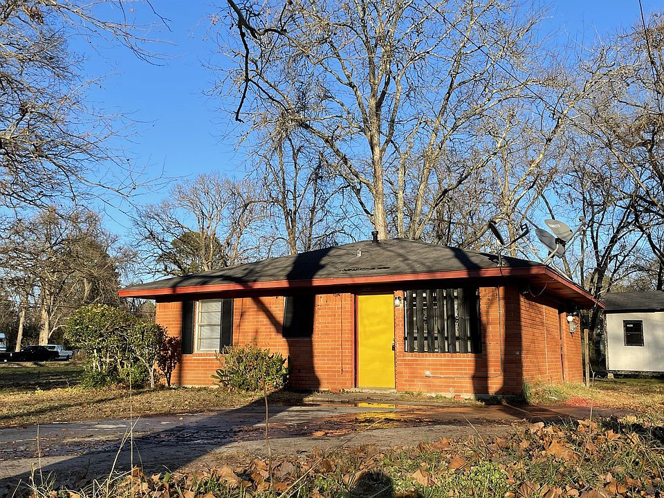 2nd image of 805 Marx St