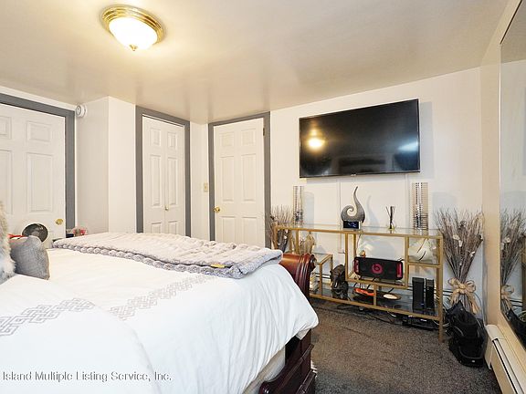 5th image of 80 Brewster St
