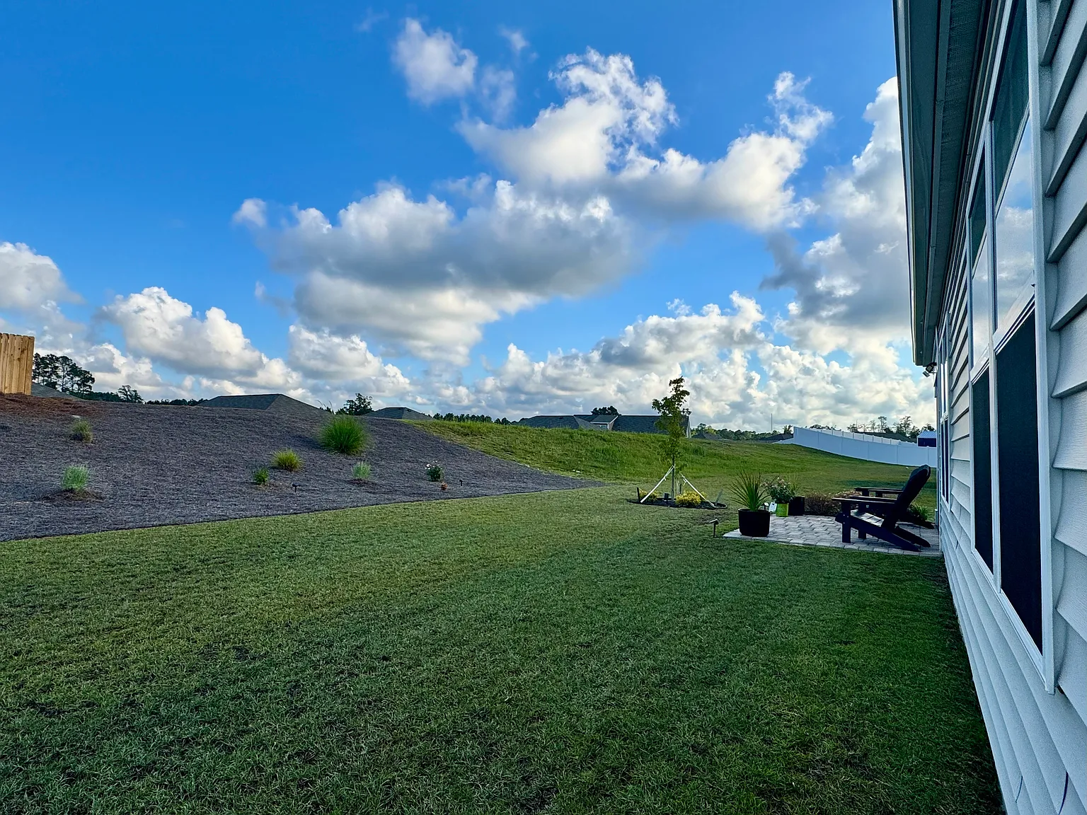 3 bed, 1615 sqft, $2,050 — Photo 3