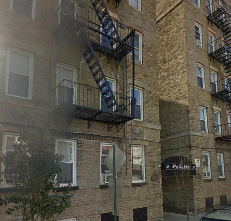 2nd image of 309 6th St