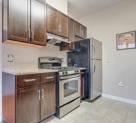 4th image of 25 Duncan Ave APT 501