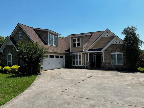 436 Erwin Hill Rd SE, Calhoun, GA 30701