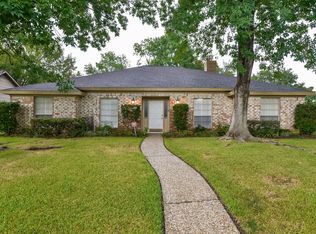 735 Rustyleaf Ln, Houston, TX 77090