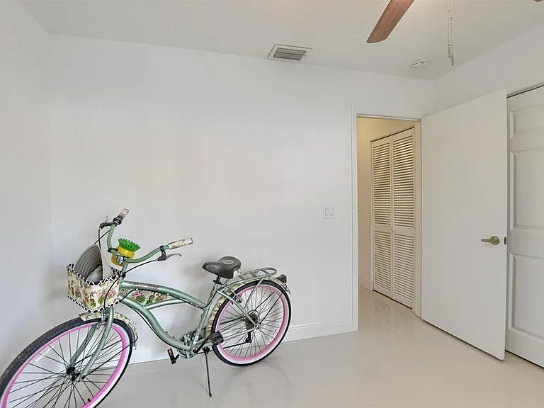 65 Centennial Ct — Photo 17