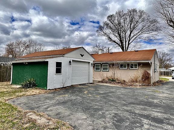 5th image of 2409 W Oliver Dr