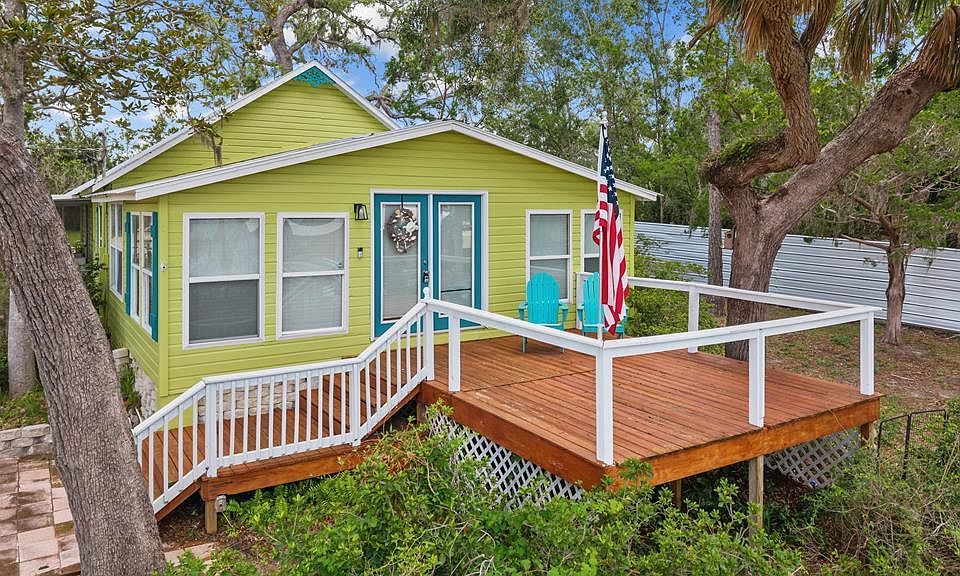 915 SE Riverside Dr, Steinhatchee, FL 32359 | Zillow
