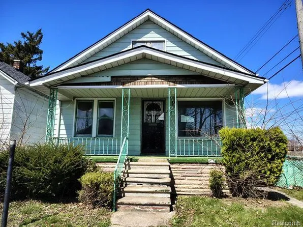 2753 Burnside St, Hamtramck, MI 48212