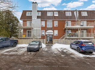 3070 Councillors Way #F, Ottawa, ON K1T 2S6