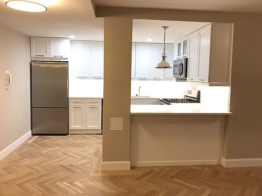 Rented by UES Management | media 13