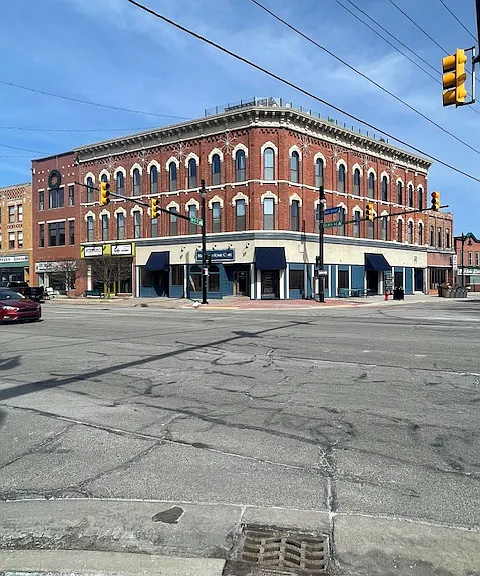 208 Huron Ave #202-2B — Photo 1