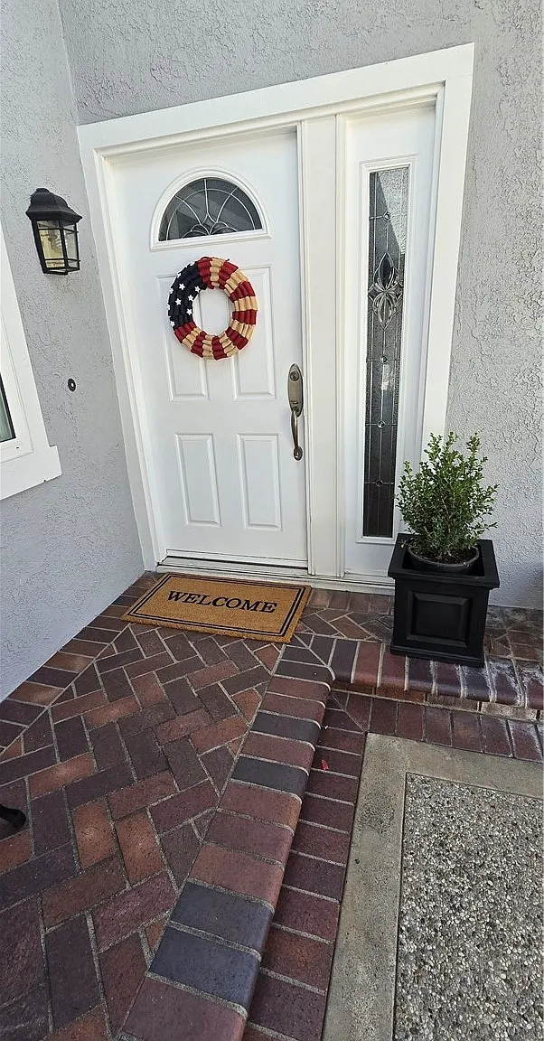 2 bed, 1241 sqft, $4,600 — Photo 2