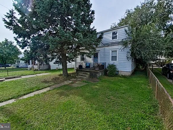 8 Clipper Rd, Baltimore, MD 21221