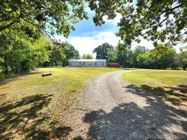 5211 S 4235th Rd, Chelsea, OK 74016