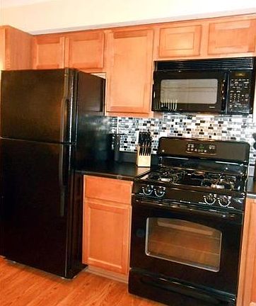 4th image of 1431 Willow Brook Cv APT 2