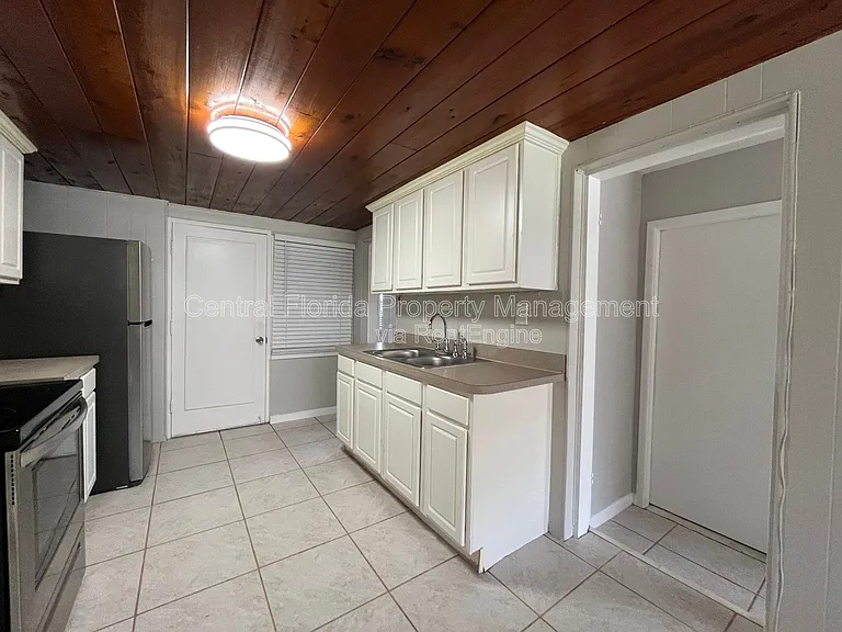 1510 Altaloma Ave #B — Photo 10