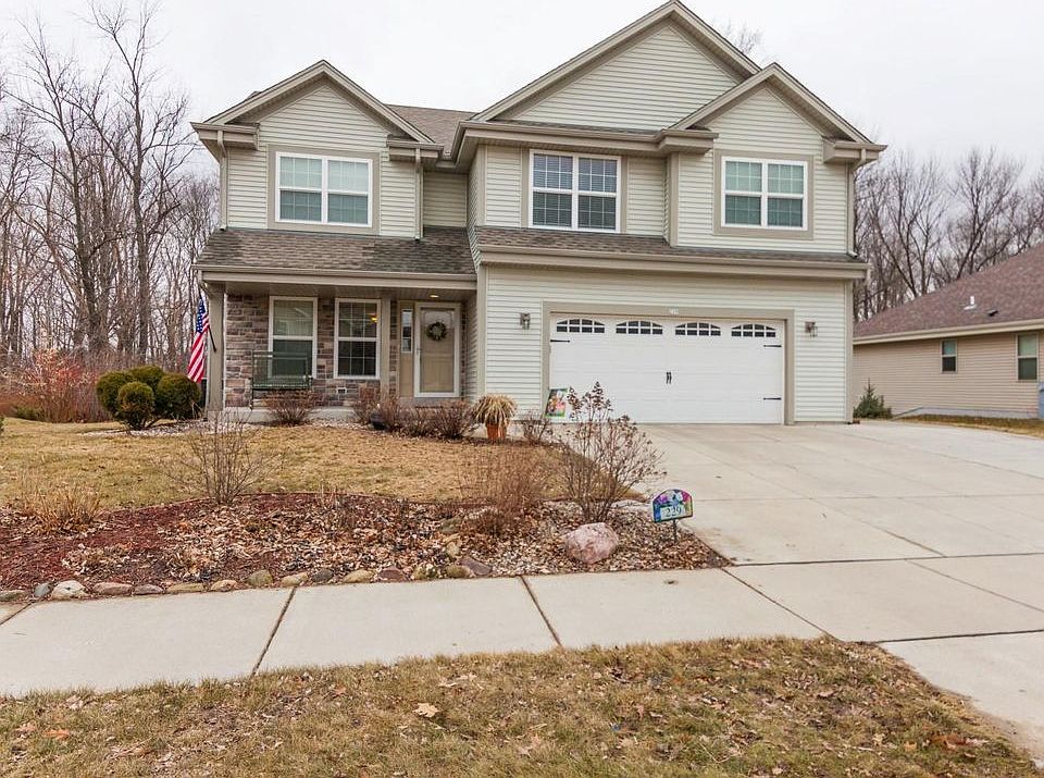 1st image of 229 Beatrice Dr