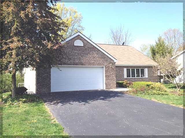 1st image of 71 Brewster Dr