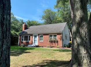 1173 East St N, Suffield, CT 06078