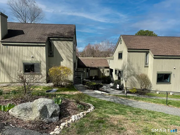 318 Heritage Village #E, Southbury, CT 06488