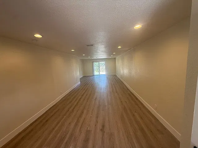 4 bed, 1572 sqft, $3,195 — Photo 4