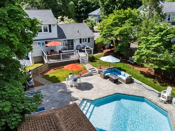 51 Nelson St, Braintree, MA 02184