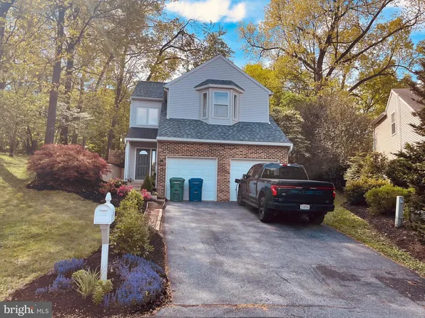 1023 Oak Knoll Dr, Harrisburg, PA 17111