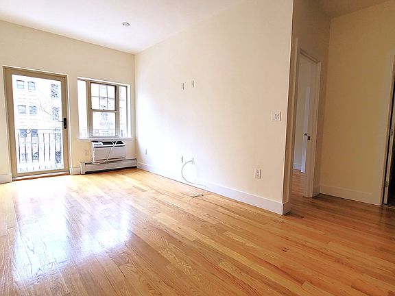 4th image of 30-84 29th St #2R