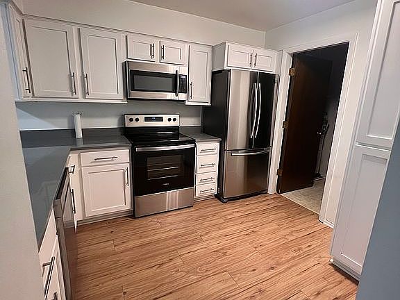 4th image of 3327 184th St APT 2A