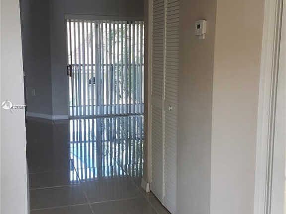 5th image of 22202 Glenmoor Dr #22202