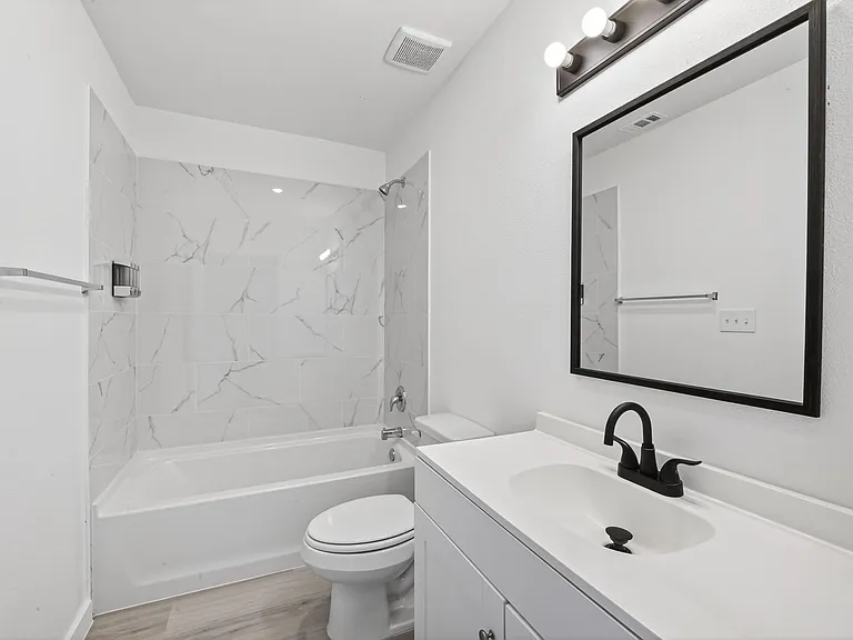 9007 Hilda St — Photo 18