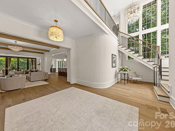 4th image of 5555 Lansing Dr