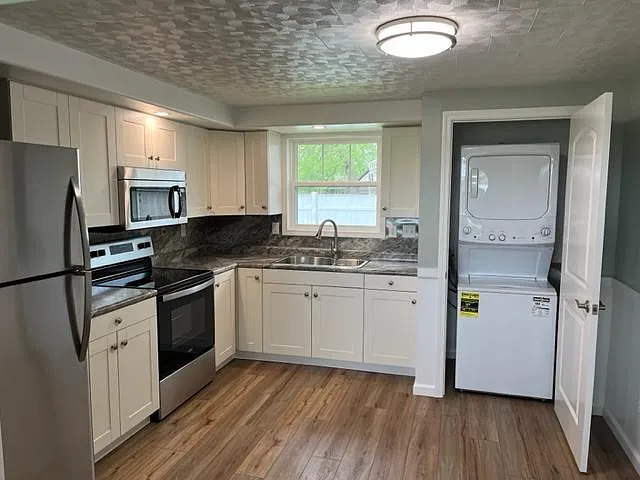 2022 Bessmore Park Rd — Photo 2