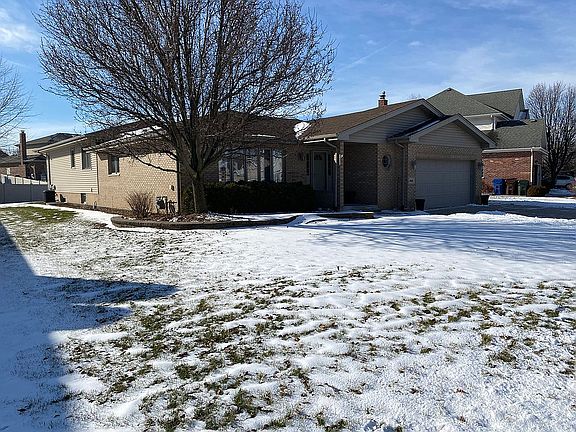 3rd image of 2818 Northwind Dr