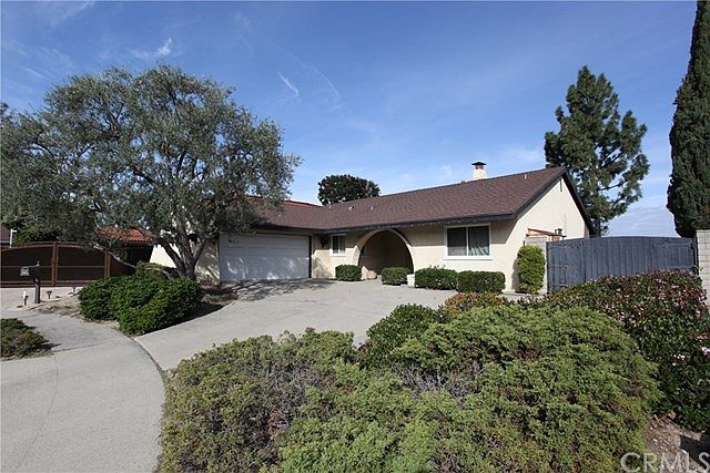 1st image of 5221 E Fern Haven Ln