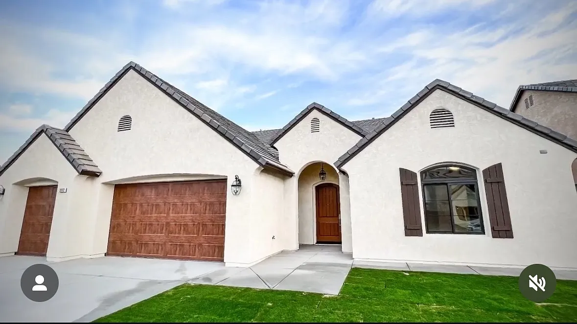 4 bed, 3.5 bath, 2542 sqft, $3,000 — Photo 2