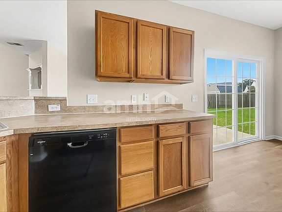 4th image of 578 English Oak Cir