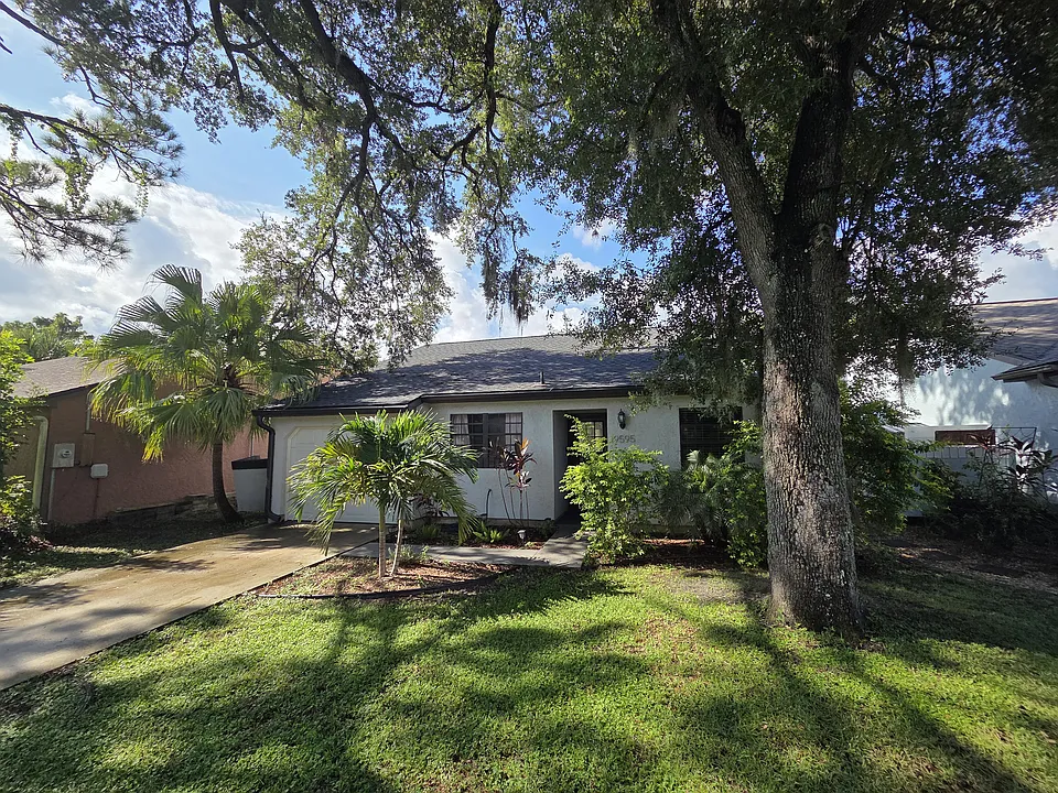 19595 Kapok Ct
