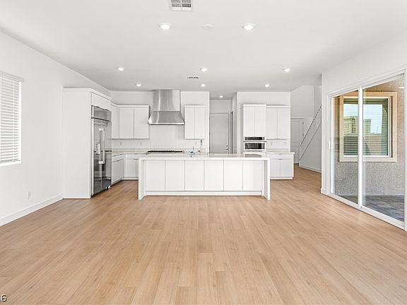 5th image of 10012 Decano Ridge St