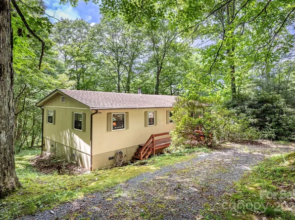 821 Old Chestnut Mountain Rd, Newland, NC 28657