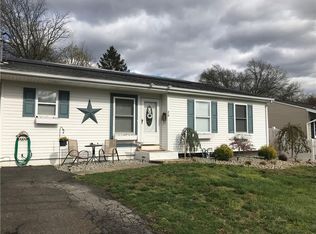 20 Wellesley Rd, Parlin, NJ 08859