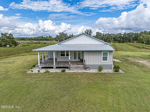 110 PIERCE Street, East Palatka, FL 32131