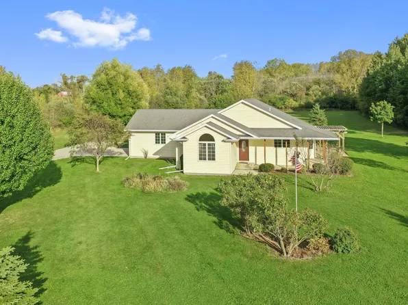 7128 Windmill Dr, Winneconne, WI 54986